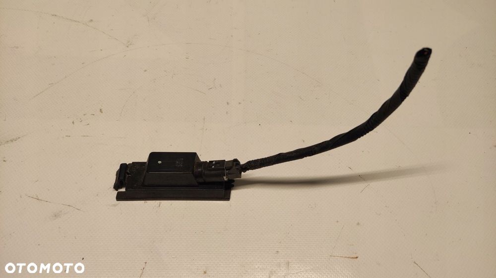 KIA RIO IV V LAMPKA TABLICY REJESTRACYJNEJ PRAWA 92502-F6000 17-23 - 2