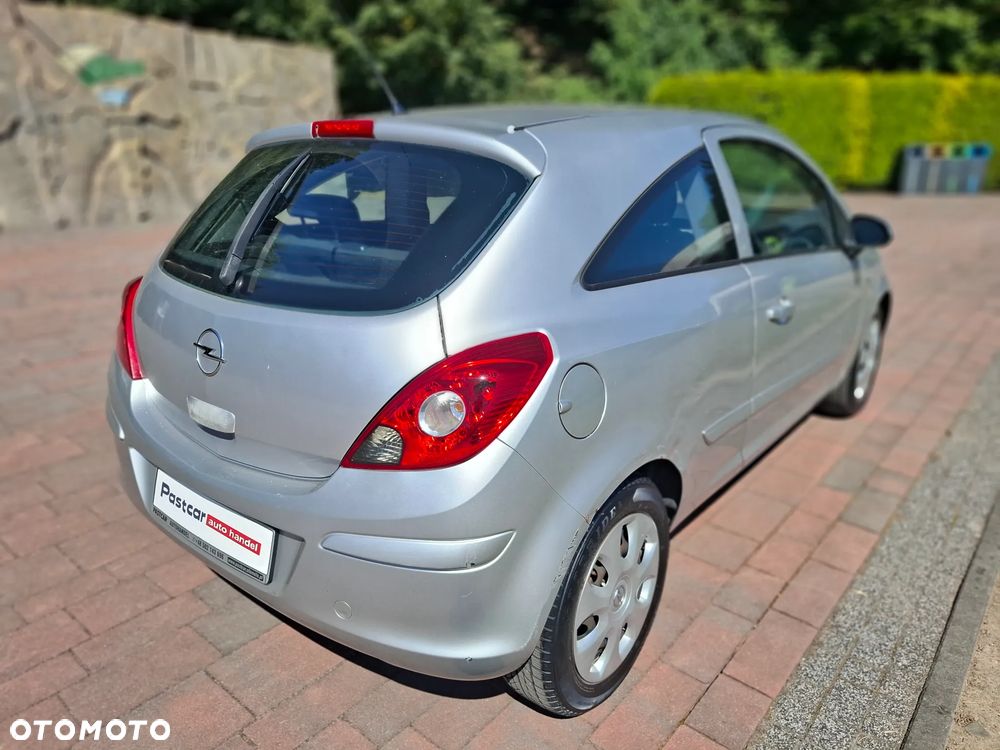 Opel Corsa 1.2 16V Easytronic Cosmo - 5