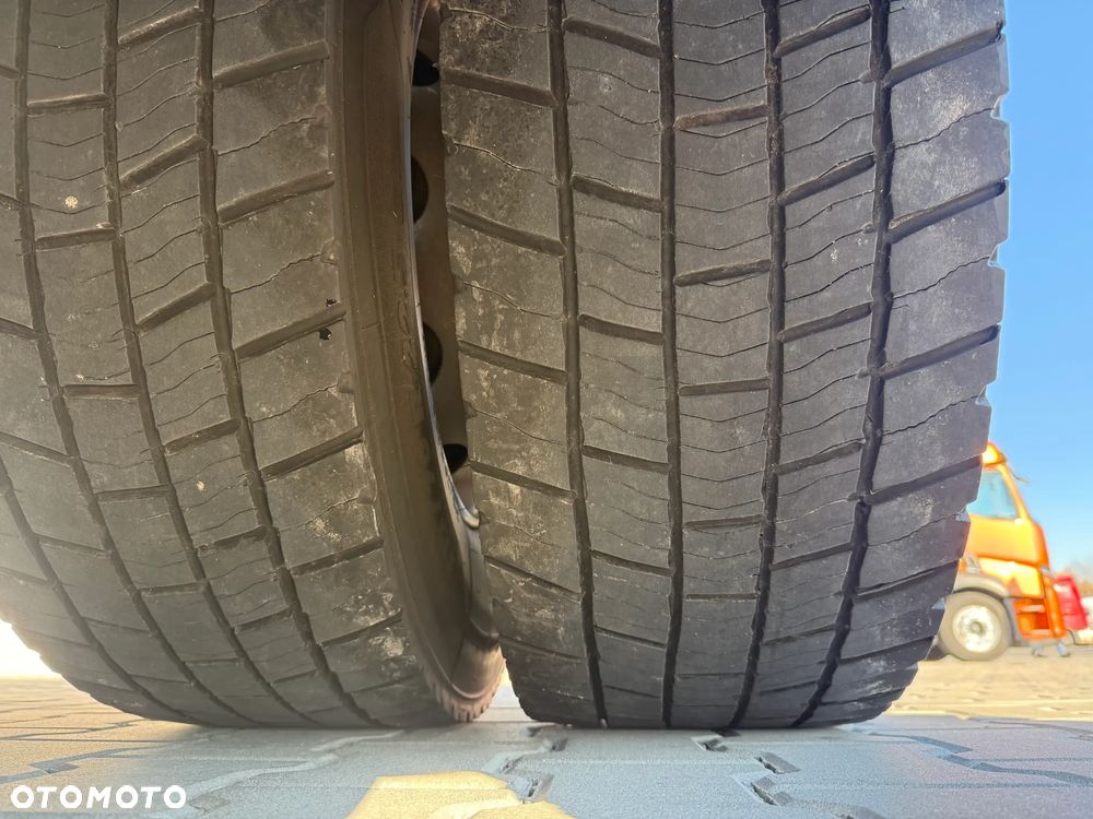 Renault T520 SleeperCab / Lodówka / Klima - 12