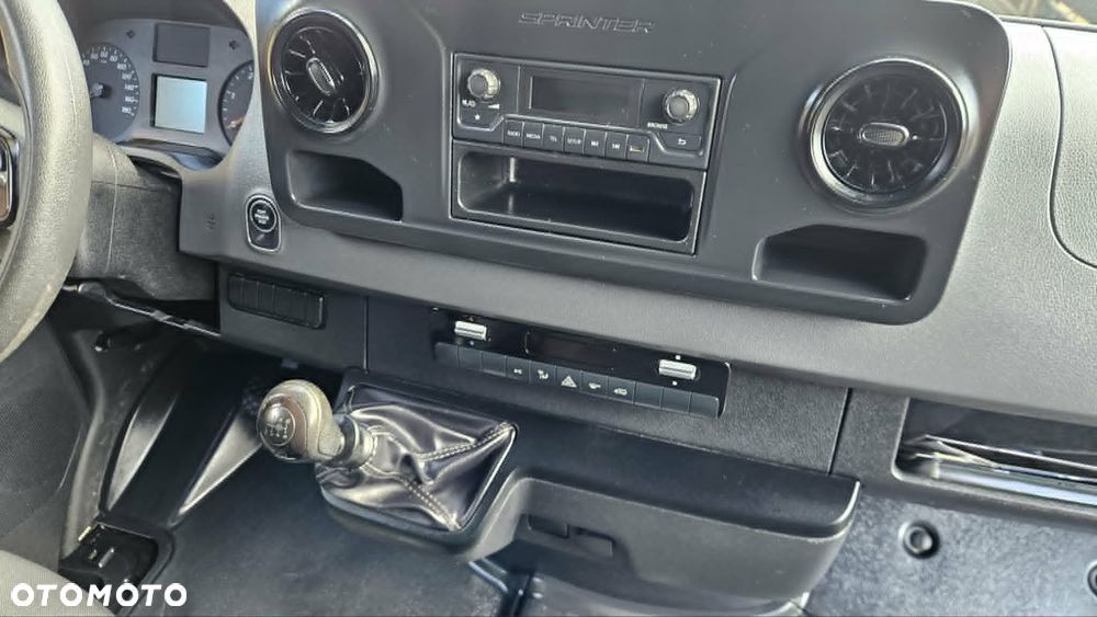 Mercedes-Benz SPRINTER 311CDI 37 - 12