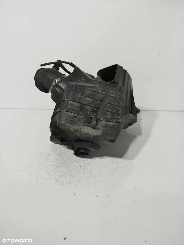 OBUDOWA FILTRA POWIETRZA BMW 1 E87 04-11 - 3