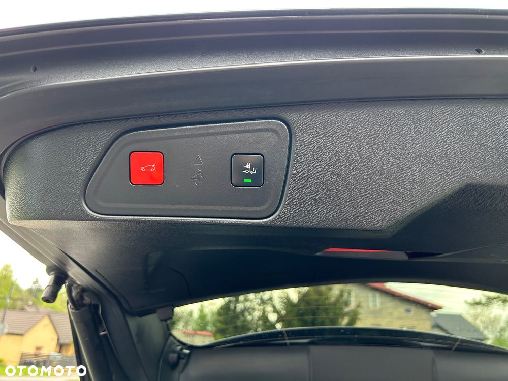 Peugeot 3008 1.2 PureTech Allure Pack S&S EAT8 - 23