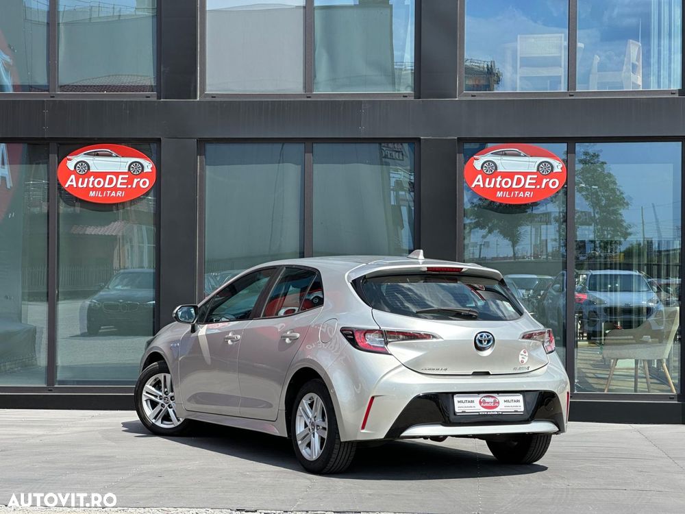 Toyota Corolla - 4