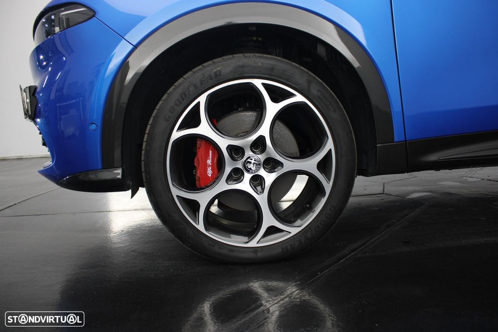 Alfa Romeo Tonale 1.3 Plug-In Hybrid Veloce e-AWD - 30