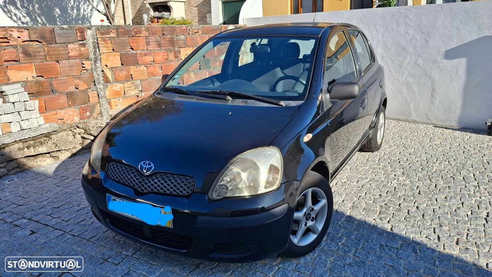 Toyota Yaris - 1