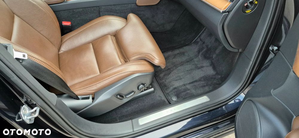 Volvo XC 90 D5 SCR AWD Inscription - 28