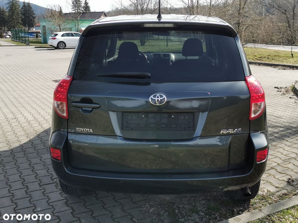 Toyota RAV4 2.2 D-4D 4x4 Sol - 9
