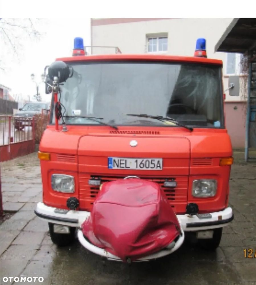 Mercedes-Benz 709 - 20