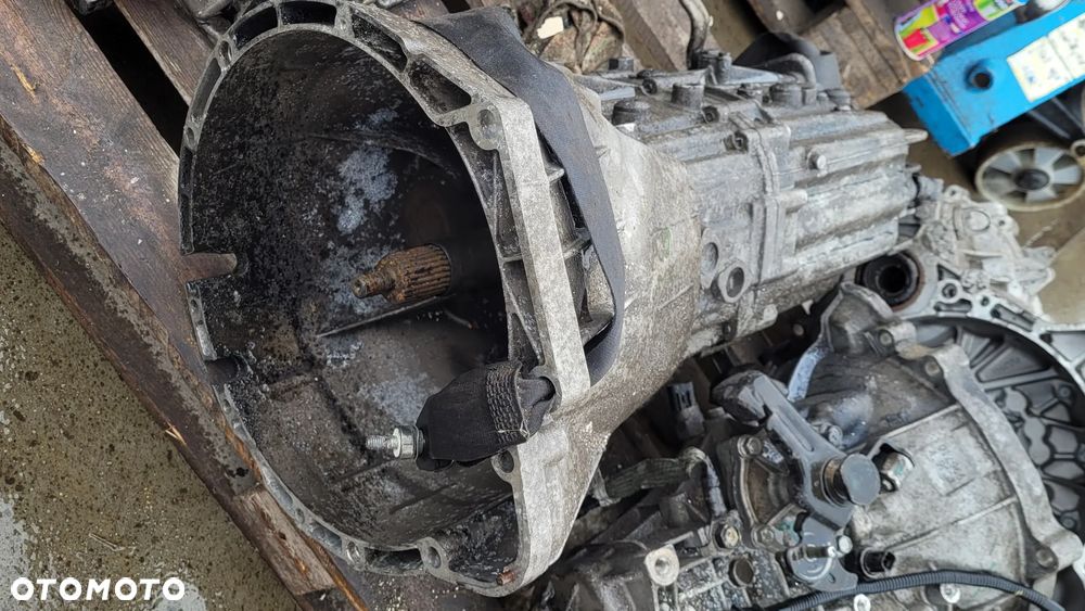 Skrzynia biegów BMW E60 E61 2,5 3,0 D 525d 530d ZF 1067401060 - 2