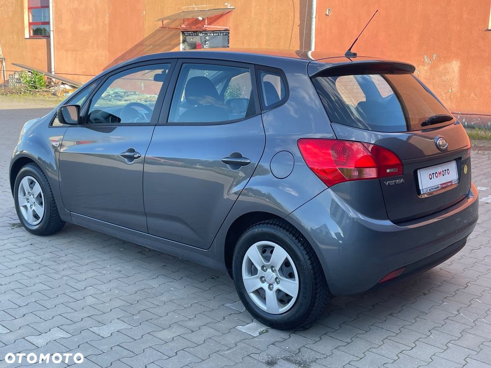 Kia Venga 1.4 CVVT Vision - 24