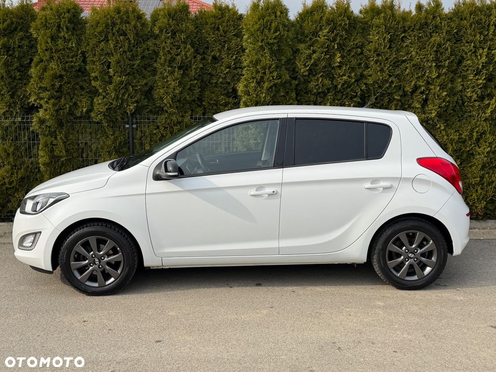 Hyundai i20 1.2 Fifa World Cup Edition - 17