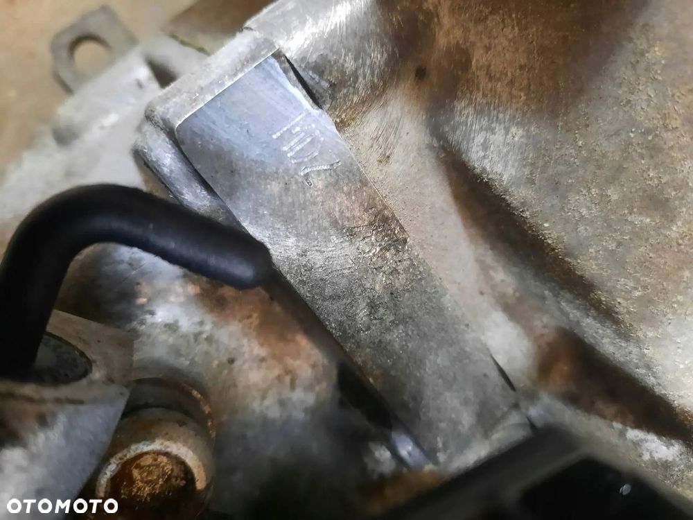 SKRZYNIA BIEGÓW MANUALNA MDZ AUDI A3 8P VW GOLF VI SEAT LEON II 1.6 TDI - 5
