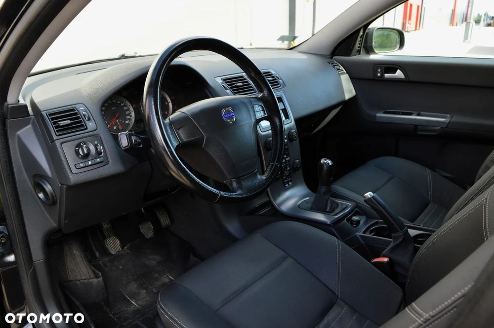Volvo V50 2.0D Momentum - 5