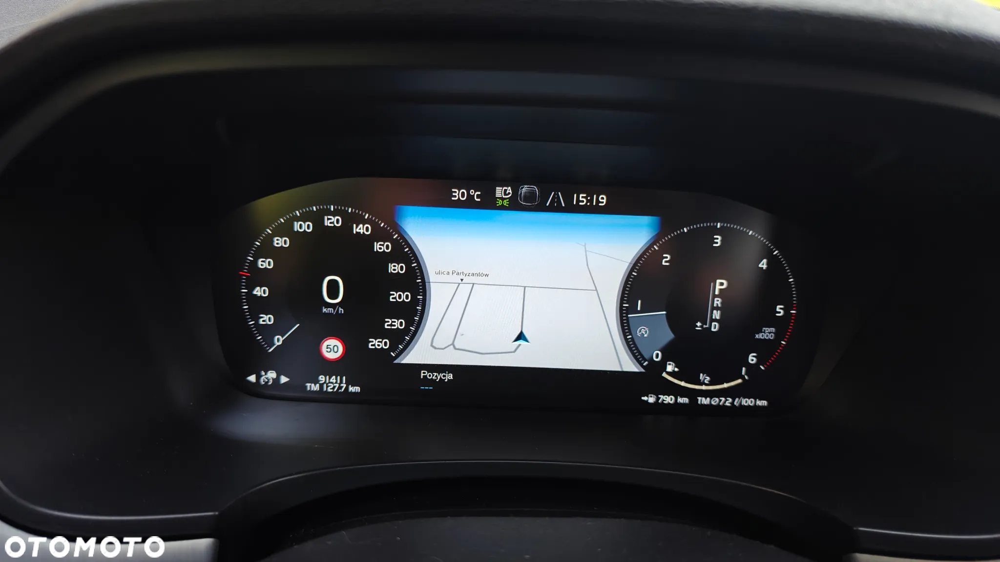 Volvo V90 D4 Momentum Pro - 20