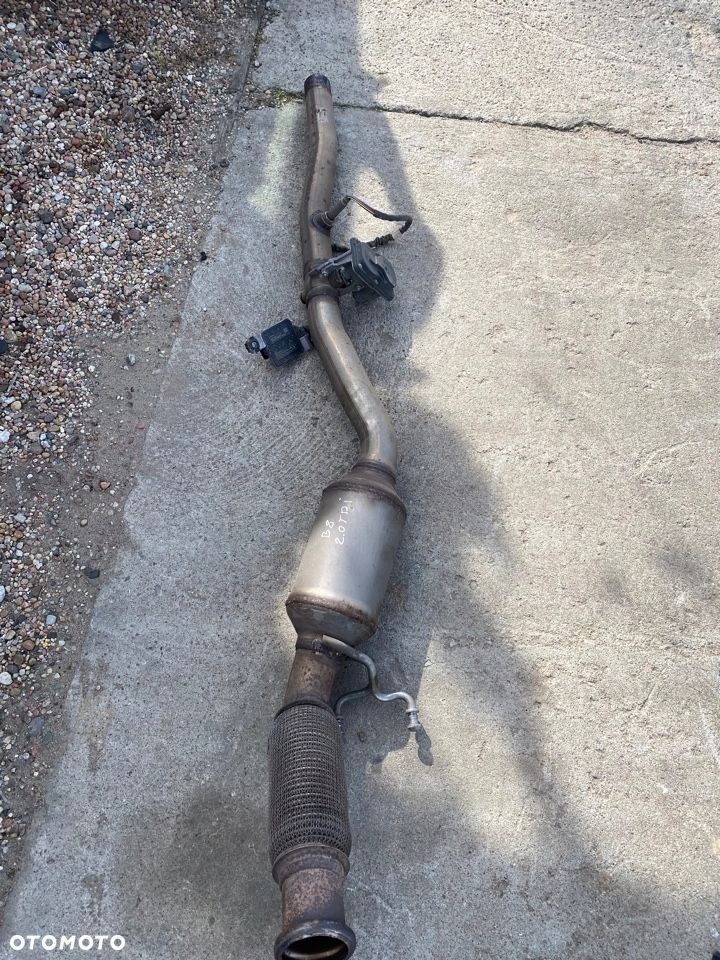 VW Passat B8 2,0 TDI katalizator DPF 300131701F - 1