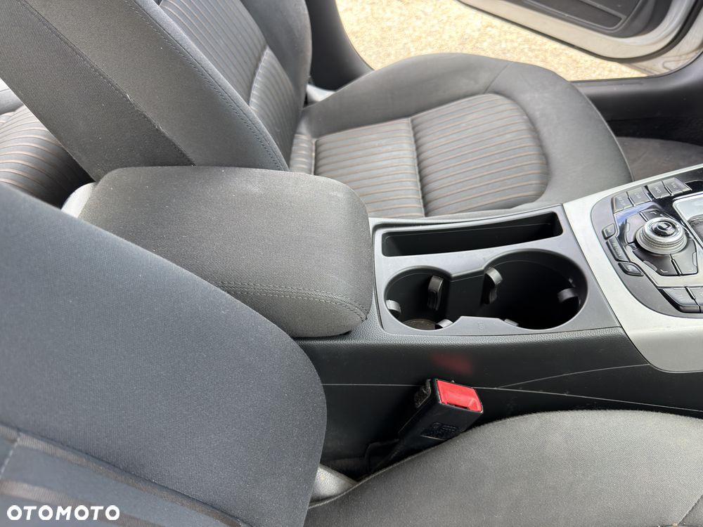 Audi A4 Avant 2.0 TDI DPF multitronic Ambiente - 24
