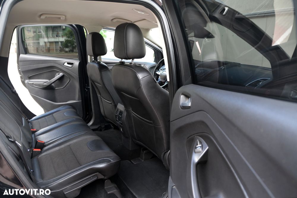 Ford Kuga 2.0 TDCi 4WD Powershift Titanium - 14