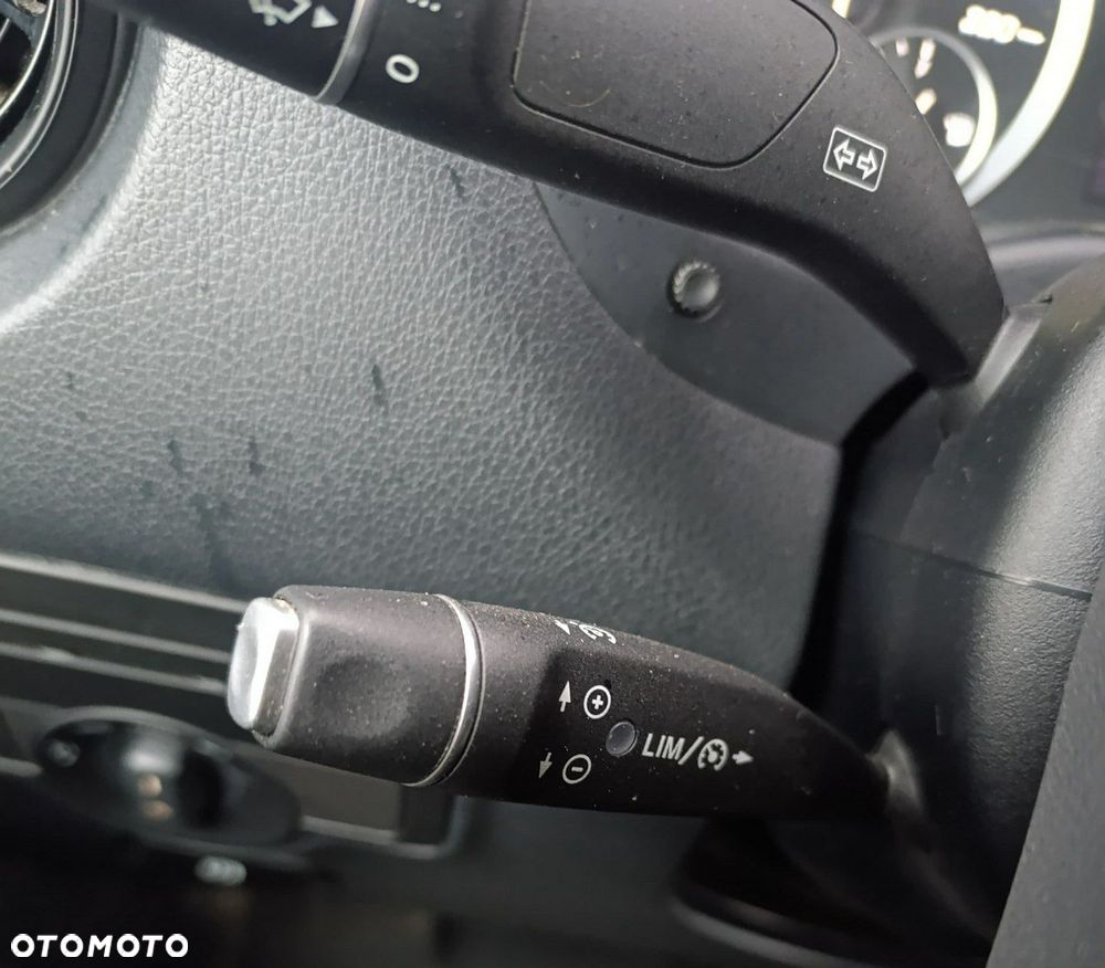 Mercedes-Benz Vito - 21