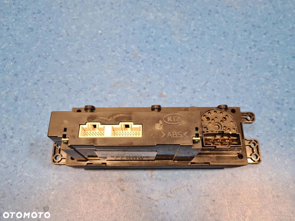 KIA SORENTO I 3.5 V6 PANEL KLIMATYZACJI 97250-3E401 6C - 9