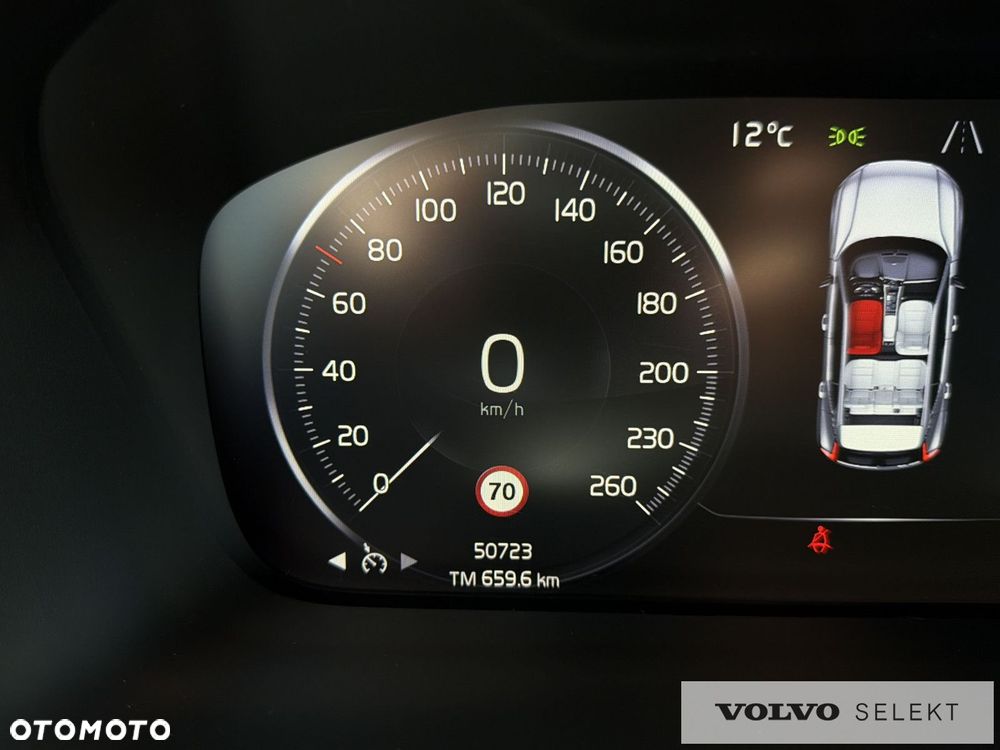 Volvo XC 40 - 18
