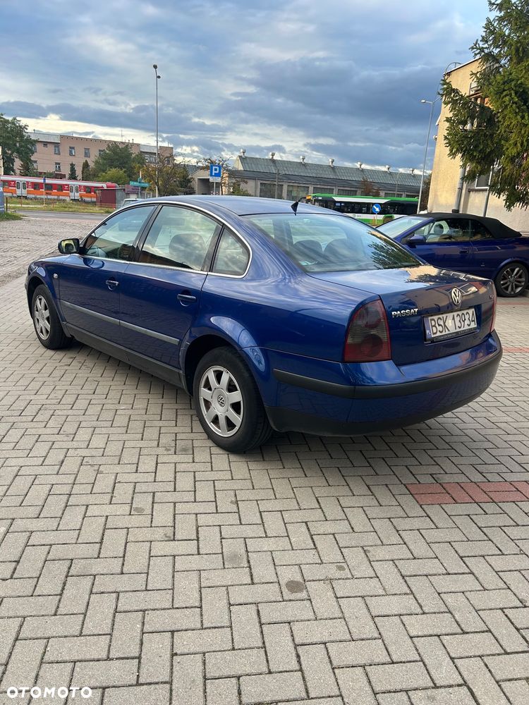 Volkswagen Passat 1.9 TDI Comfortline - 5