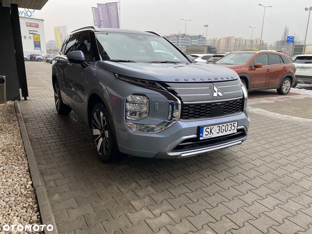 Mitsubishi Outlander - 6