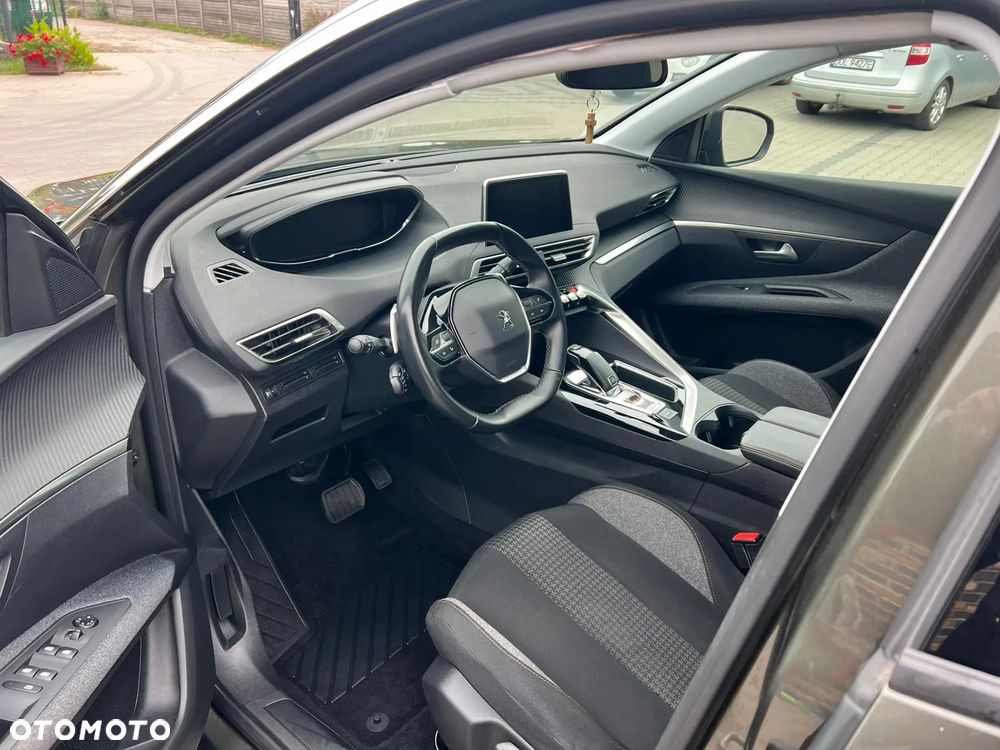 Peugeot 3008 1.5 BlueHDi Active Pack S&S EAT8 - 11