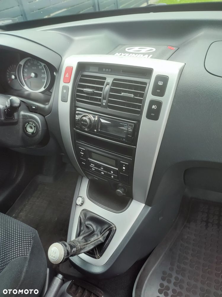 Hyundai Tucson 2.0 Active / Style - 21