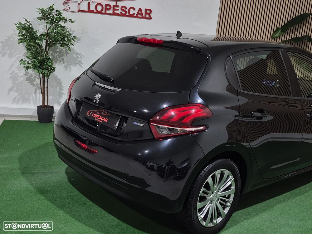 Peugeot 208 1.2 PureTech Style - 3