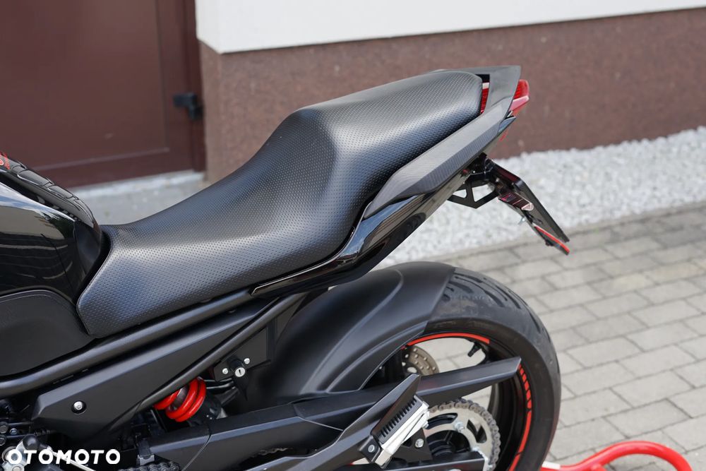 Yamaha XJ - 24