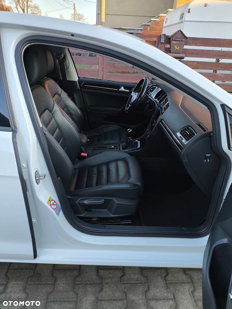 Volkswagen Golf 2.0 BlueTDI Highline - 13