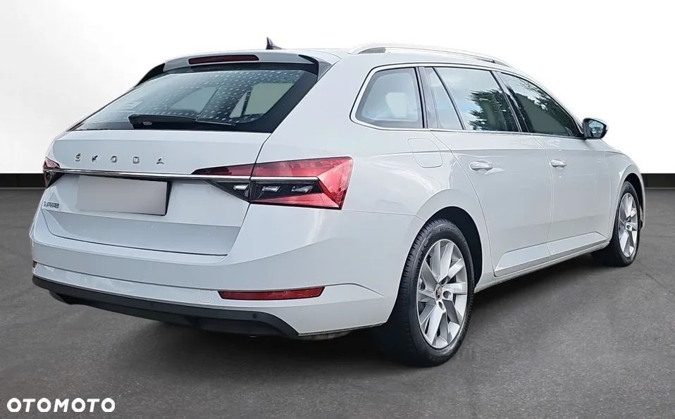 Skoda Superb 2.0 TSI Ambition DSG - 6