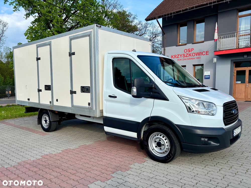 Ford Transit - 1