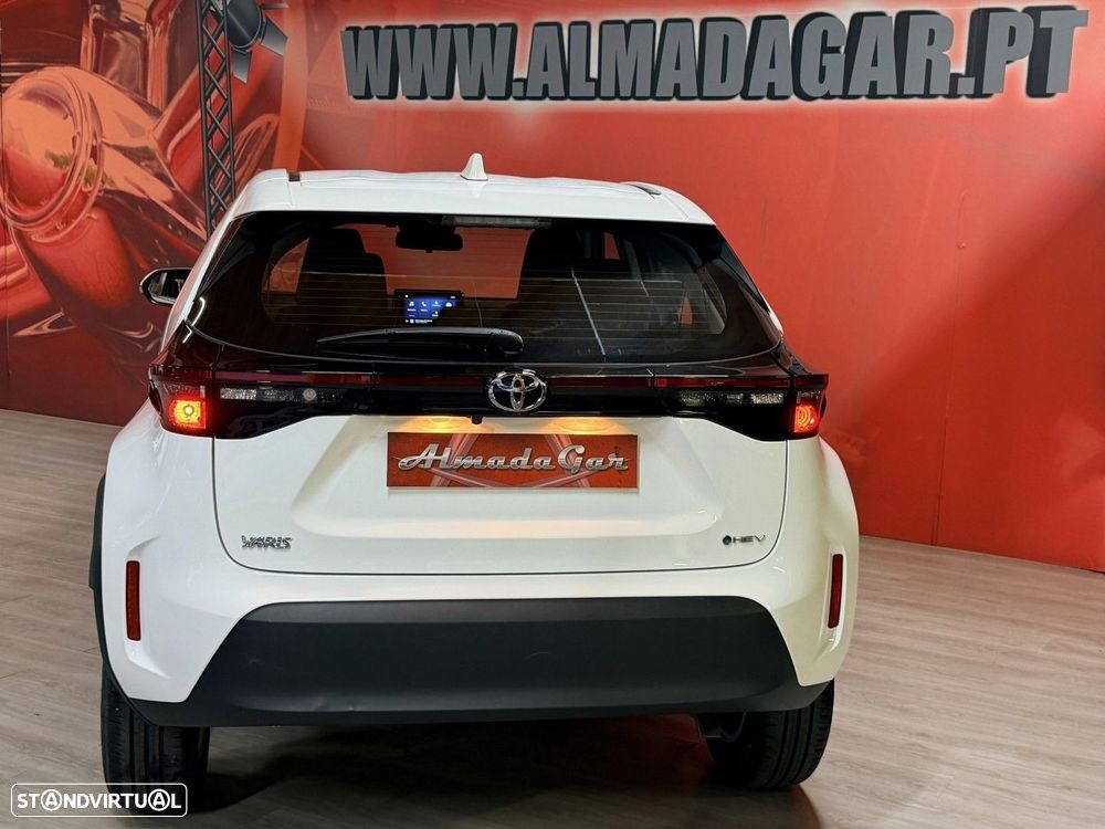 Toyota Yaris Cross 1.5 HDF Comfort Plus - 4