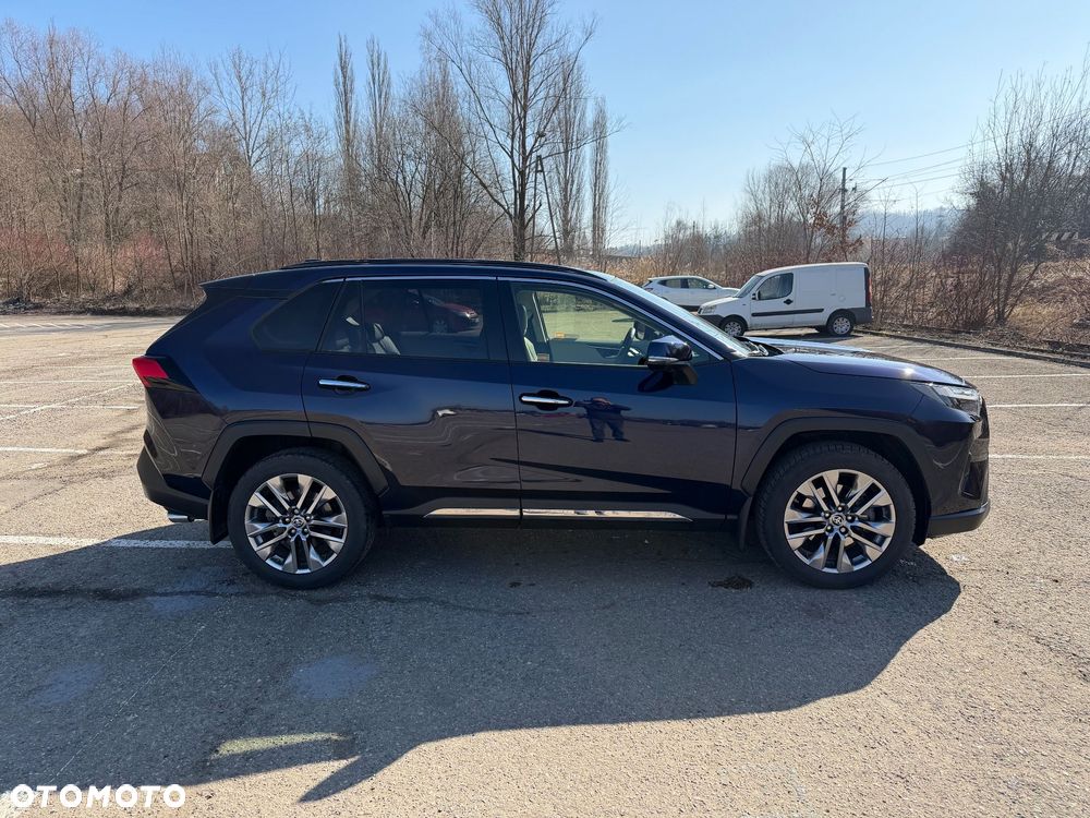 Toyota RAV4 - 7