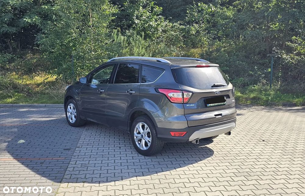 Ford Kuga 1.5 EcoBoost 2x4 Trend - 3