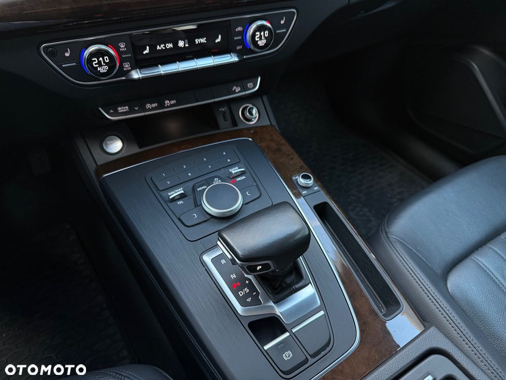 Audi Q5 2.0 TFSI Quattro S tronic design - 8