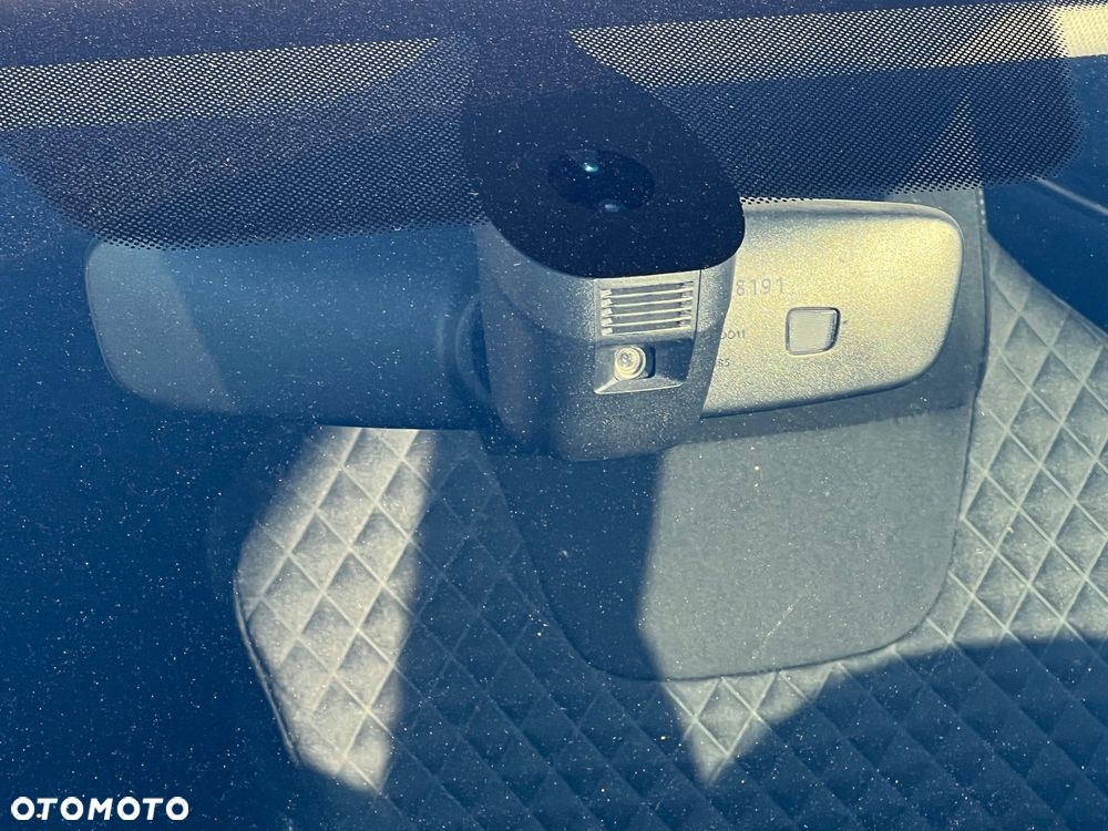 Skoda RAPID 1.0 TSI Cool Edition - 32