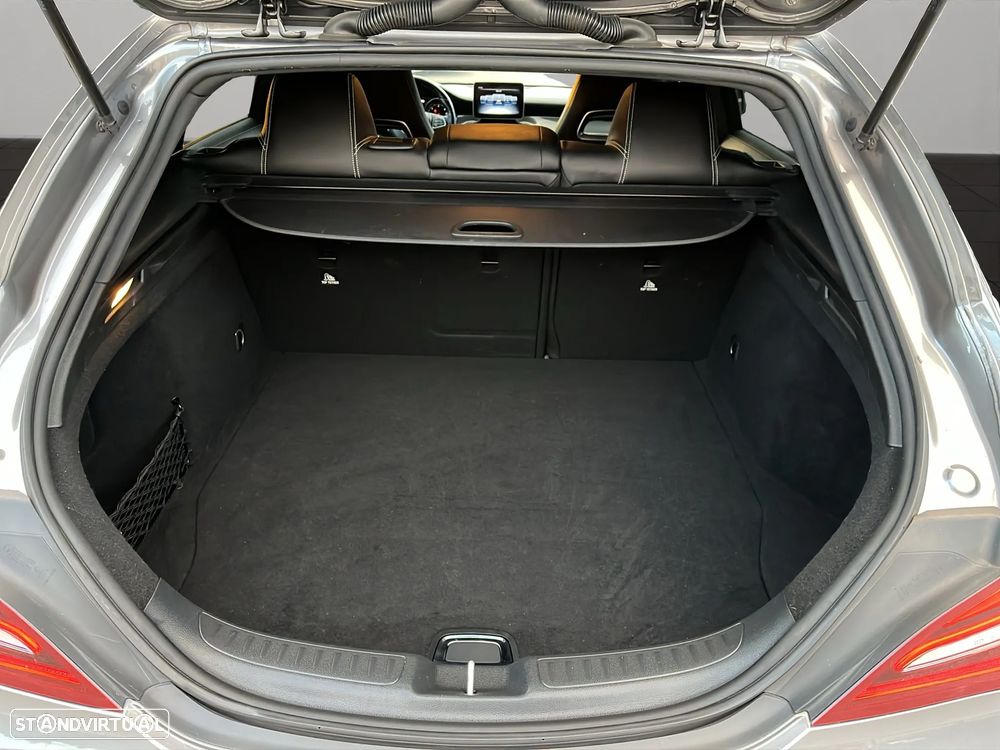 Mercedes-Benz CLA 200 d Shooting Brake AMG Line Aut. - 20