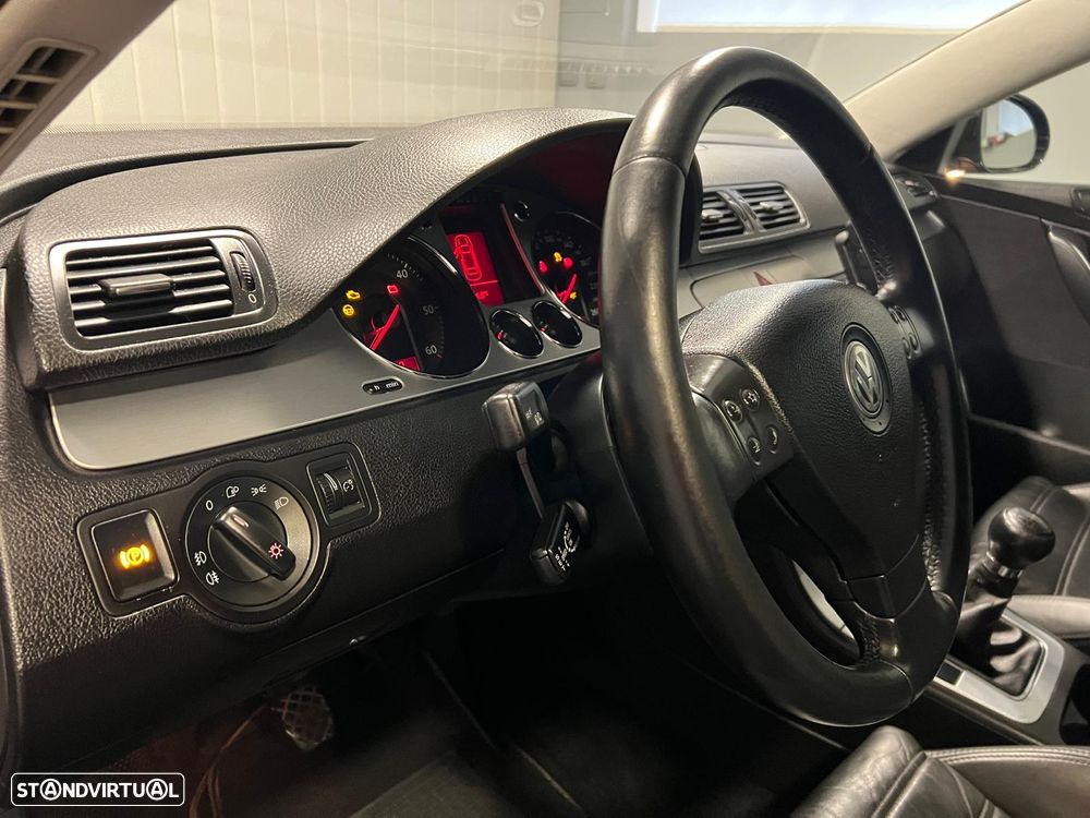 VW Passat Variant 2.0 TDi Sportline - 10