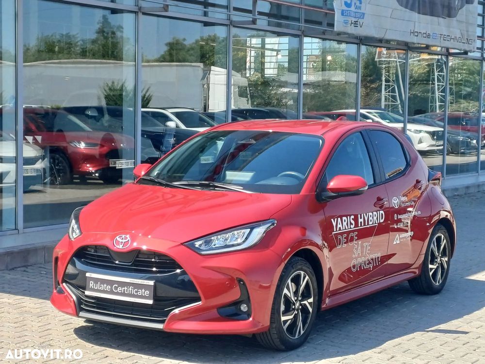 Toyota Yaris 1.5 VVT-i HSD Dynamic Plus Bi-tone - 2