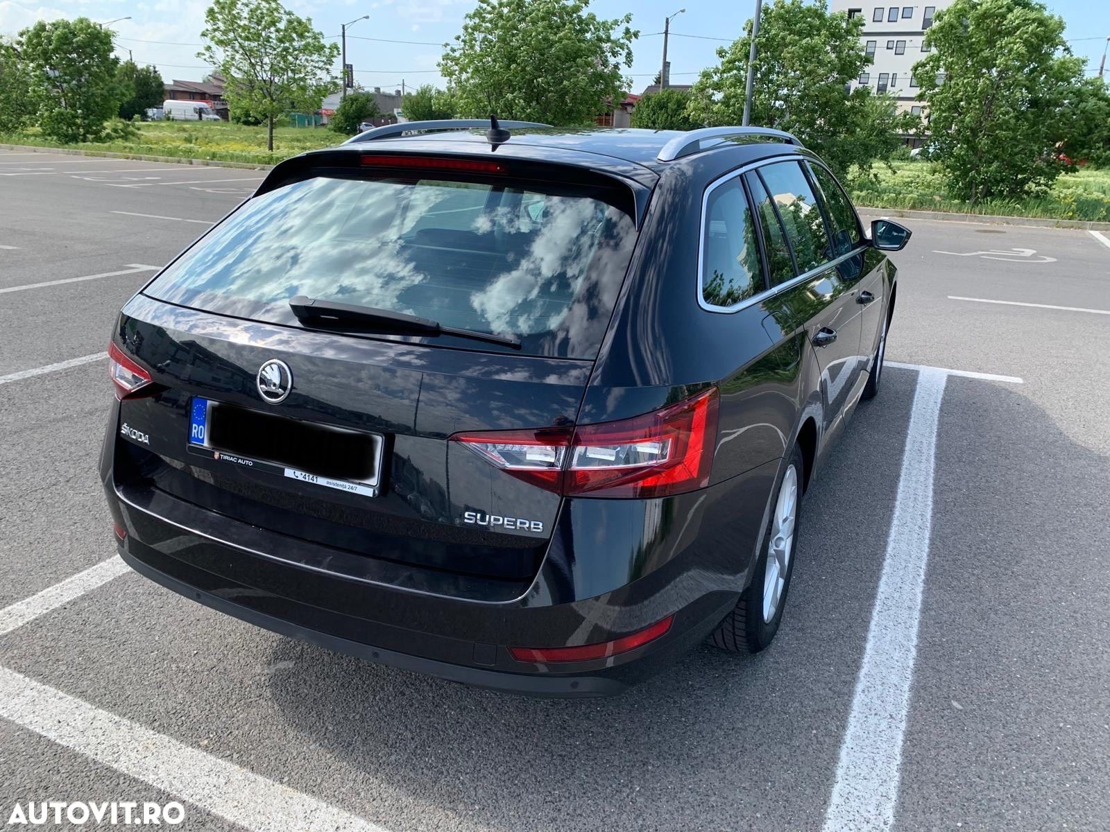 Skoda Superb 2.0 TDI DSG Ambition - 3