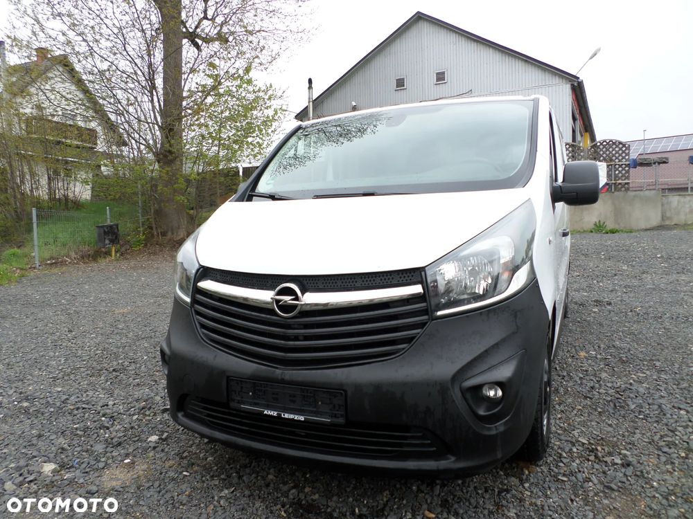 Opel Vivaro - 2
