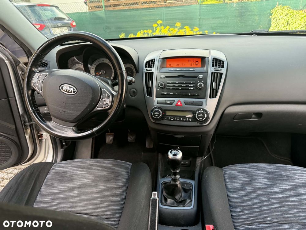 Kia Ceed 1.6 Crdi Comfort - 5