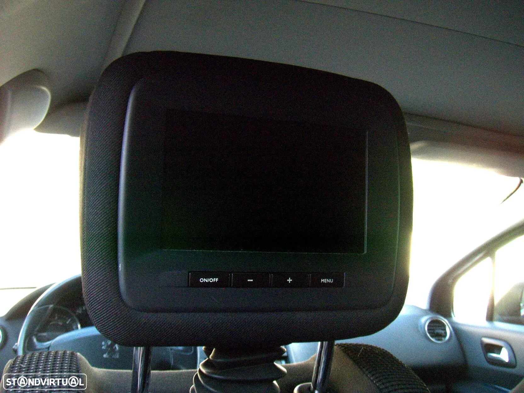 Peugeot 5008 1.6 HDi Executive JLL17 - 24