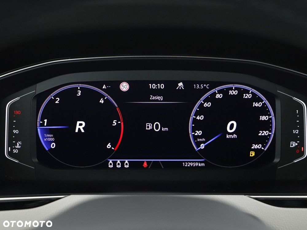 Volkswagen Passat Variant 2.0 TDI Elegance DSG - 14