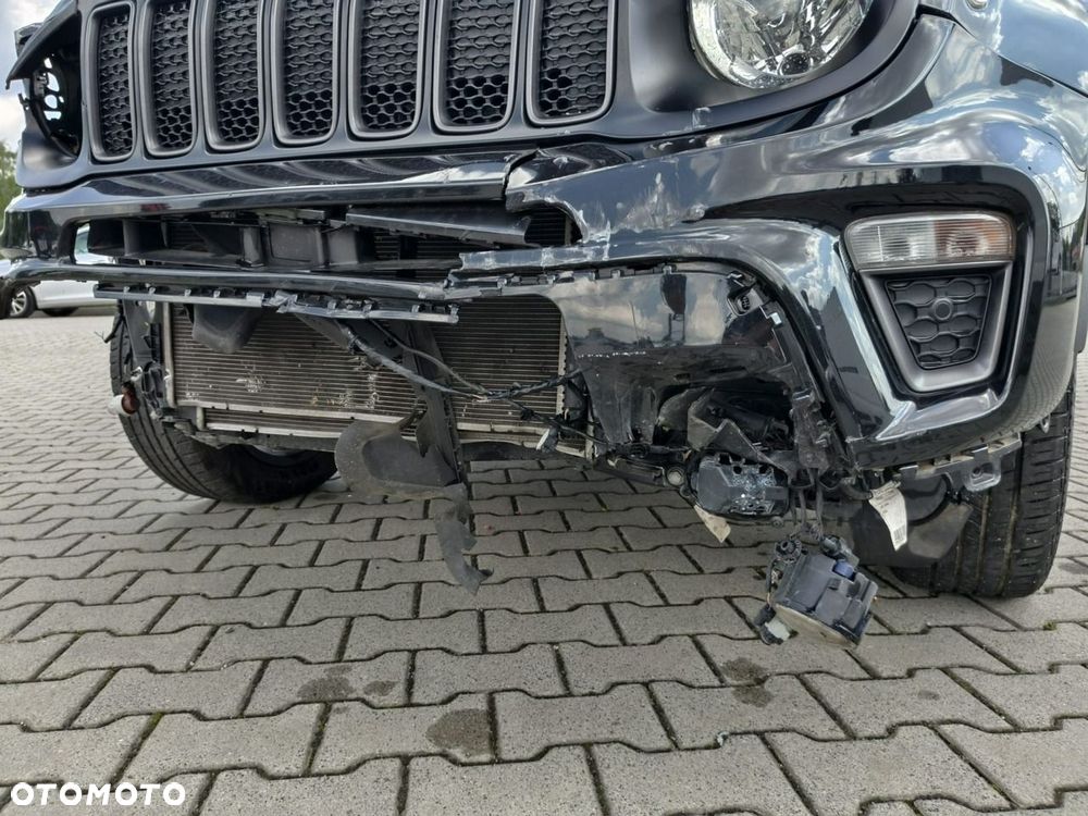 Jeep Renegade - 30