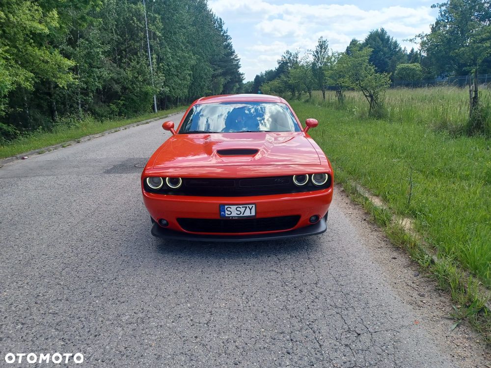 Dodge Challenger 5.7 R/T - 12