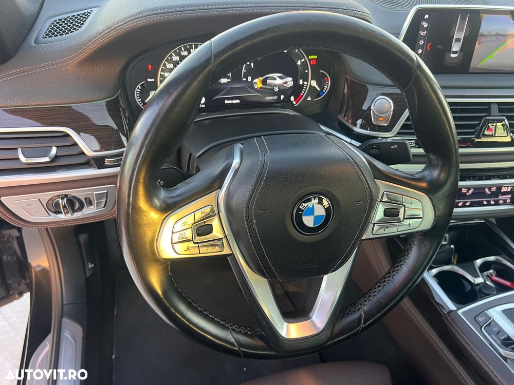 BMW Seria 7 730d xDrive - 24