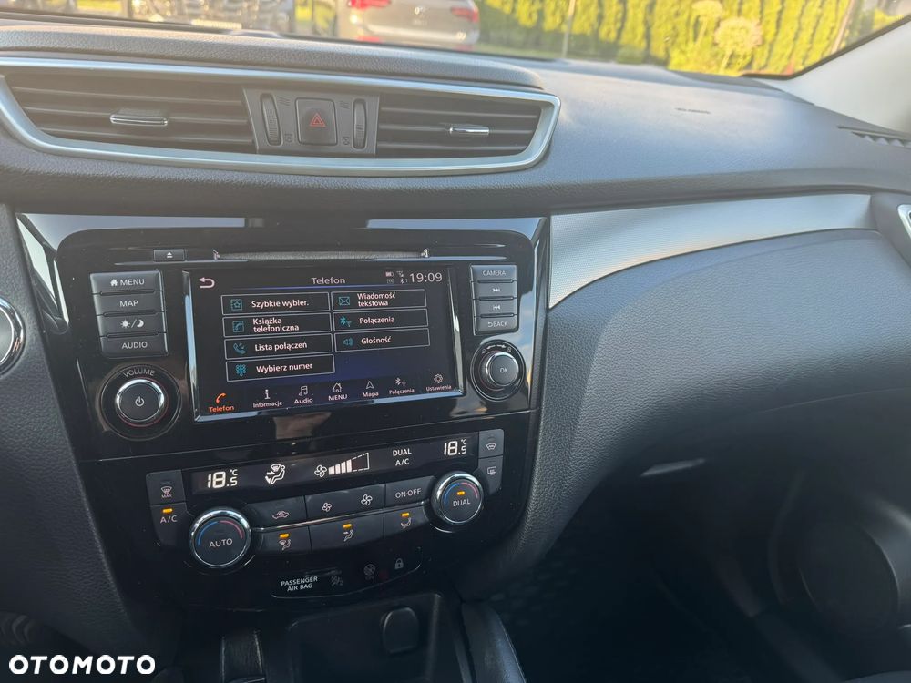 Nissan Qashqai 1.3 DIG-T N-Connecta - 11
